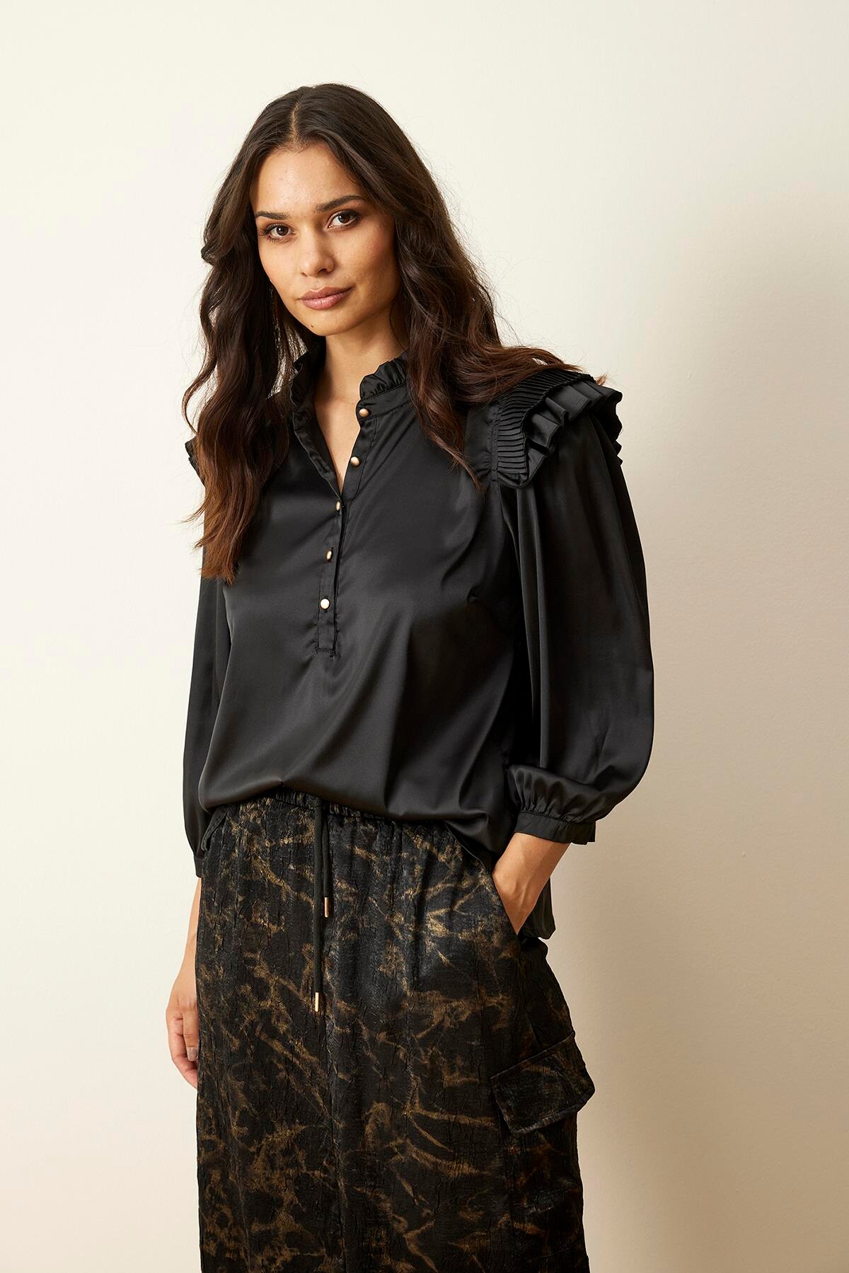 IN FRONT MANDY BLOUSE 15952 999 (Black 999)