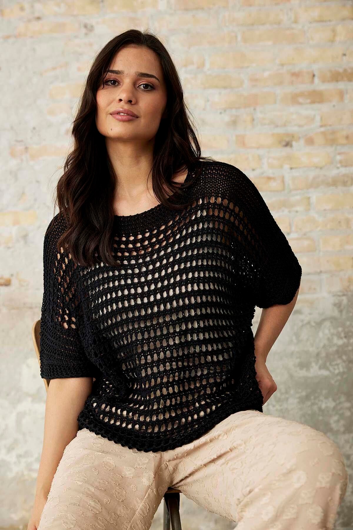 Se IN FRONT Nova Knit Bluse, Farve: Black, Størrelse: M/L, Dame hos Infront Women