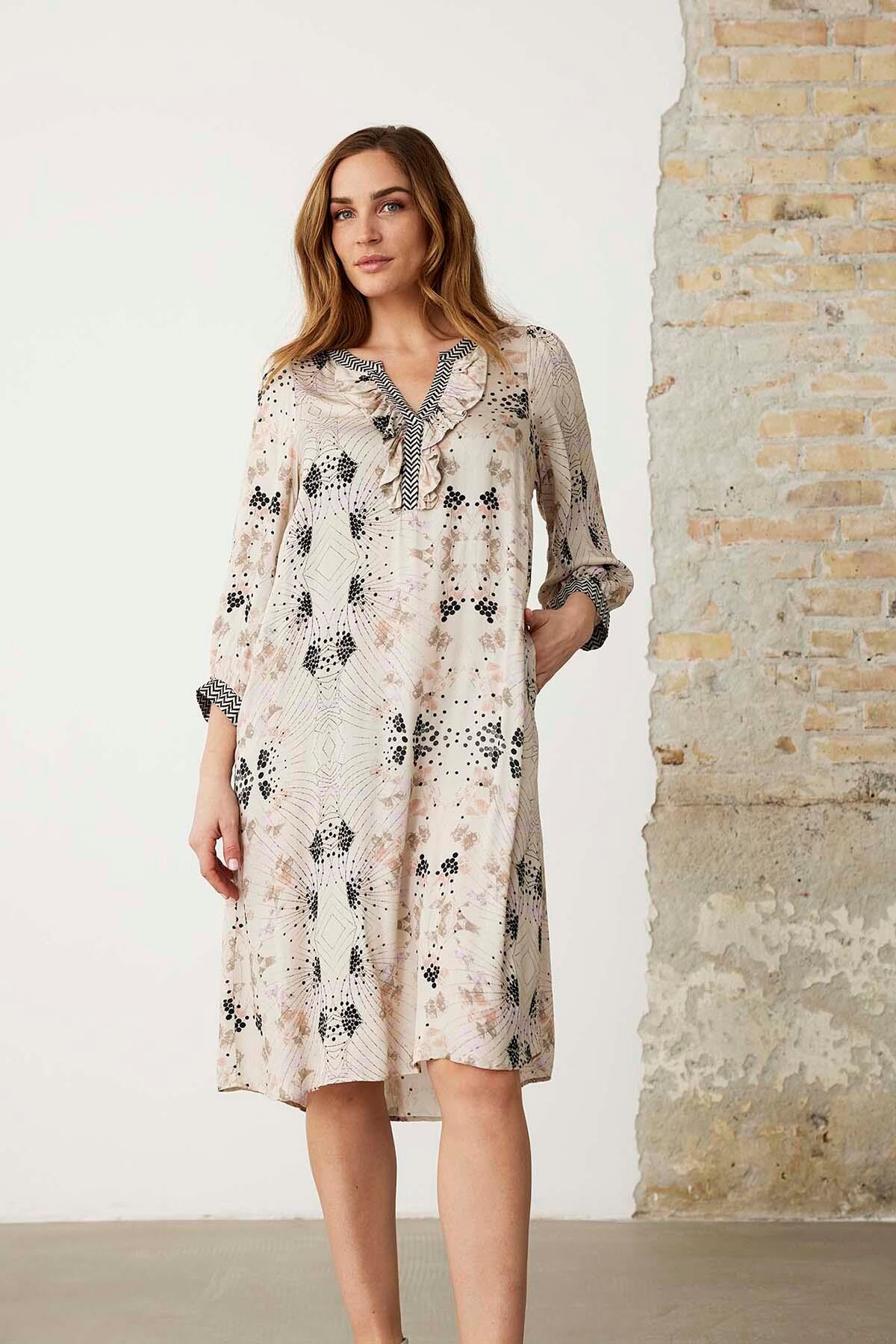 In Front Darling Dress 16139 420 Coral 420 S