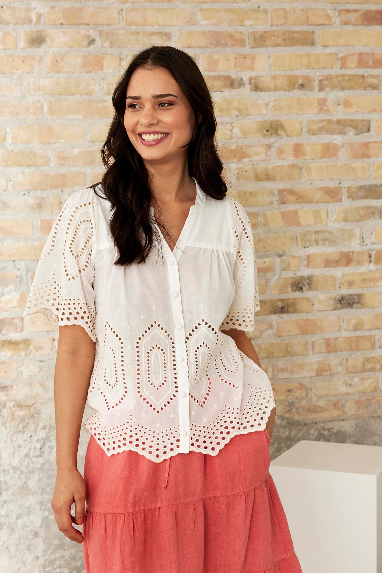 Front Noelle Skjorte Farve: Cream Størrelse: Dame