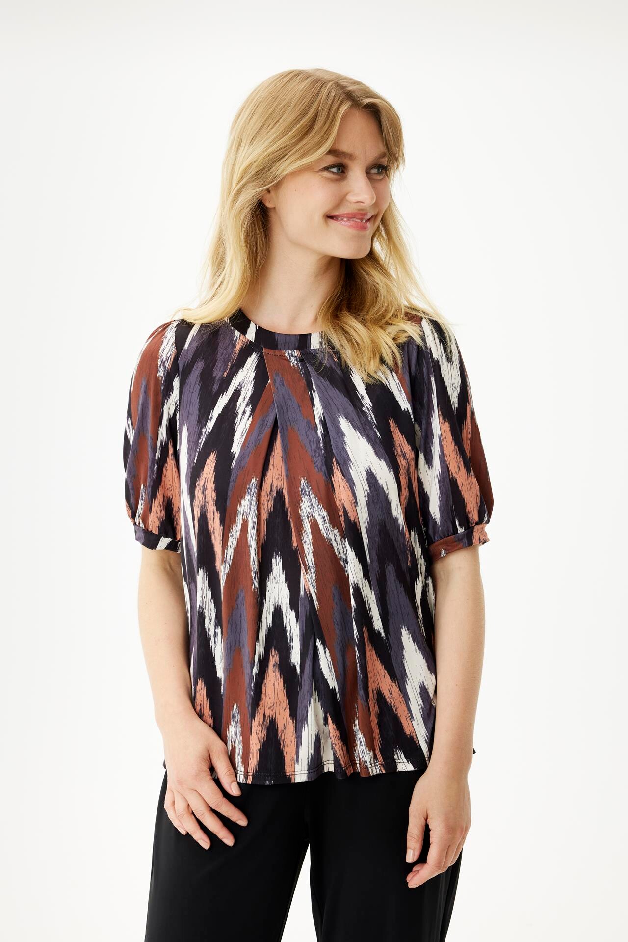 Front Joyce Blouse 16443 804 Mocca 804