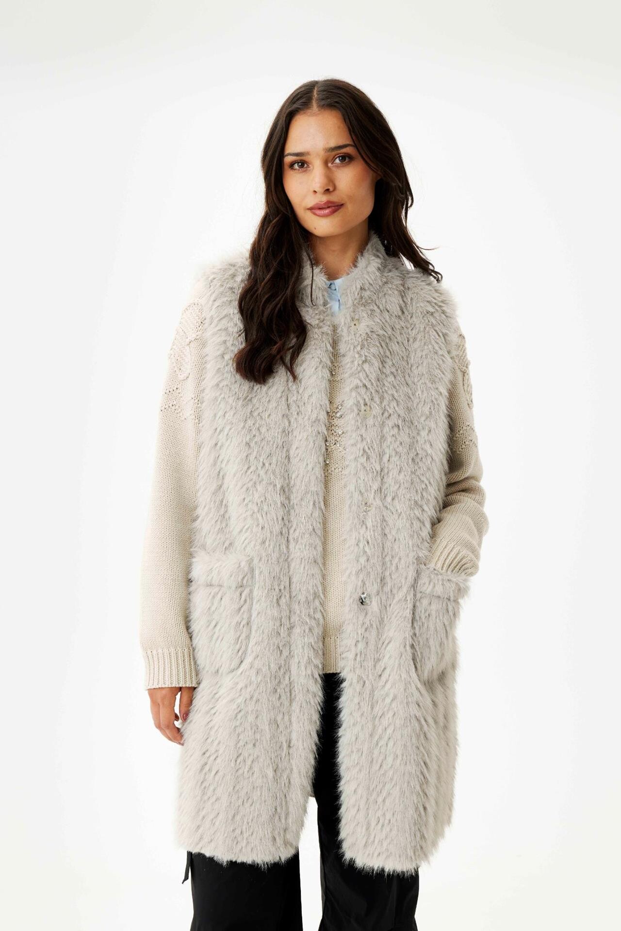 Front Farrah Vest 16263 921 Grey 921