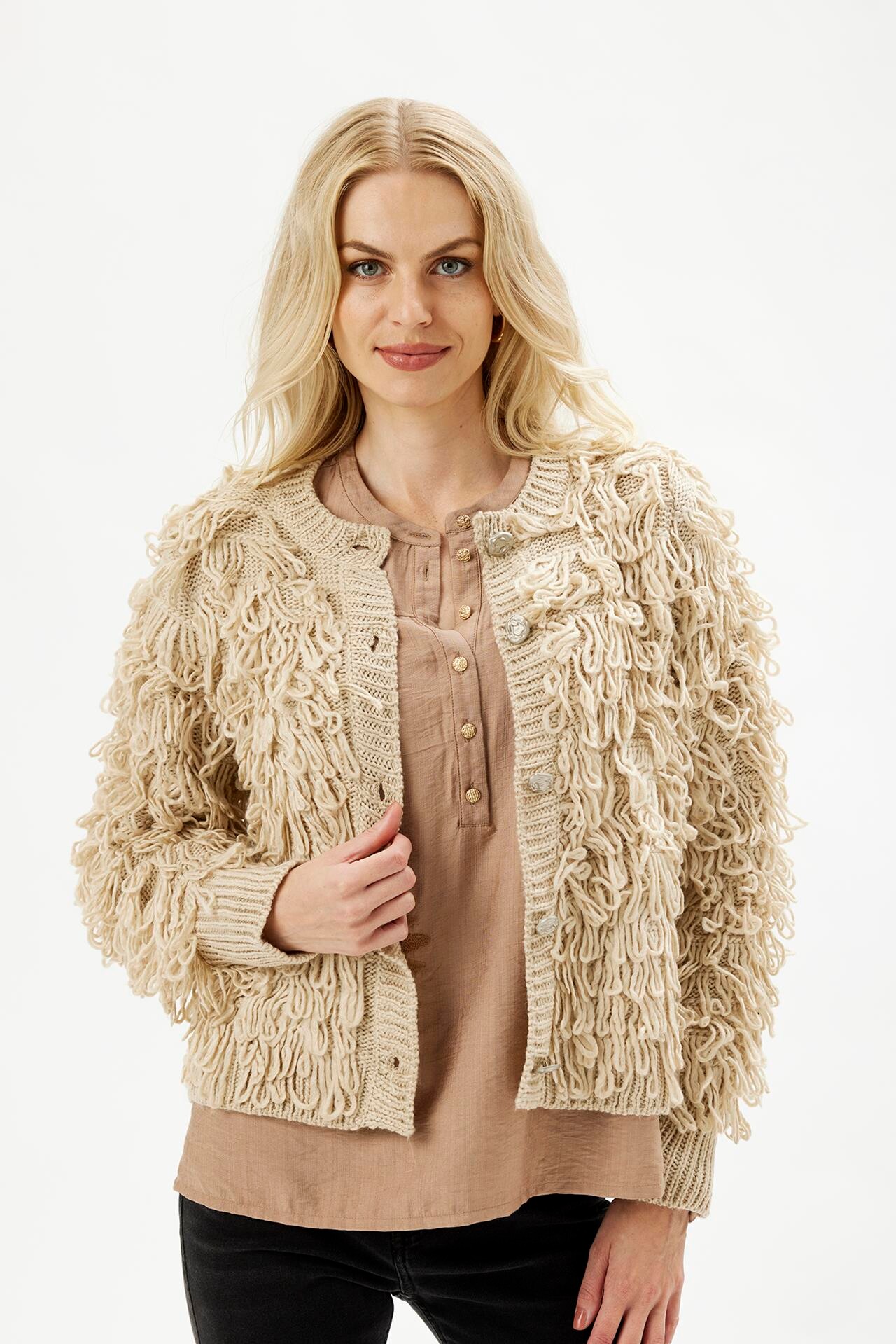 Front Ritz Cardigan Farve: Sand Størrelse: Dame
