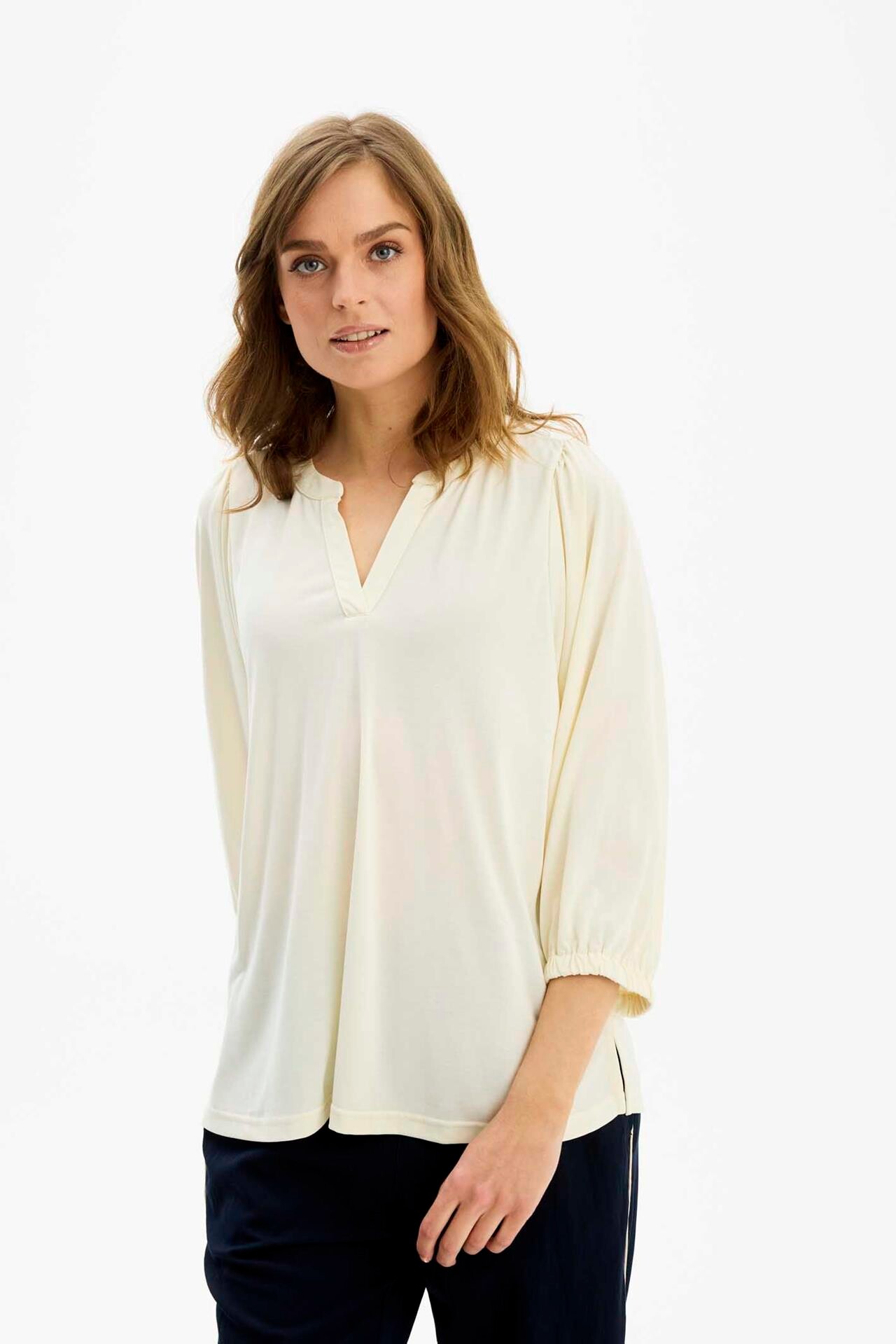 IN FRONT MILLY BLOUSE 16586 025 (Creme 025)