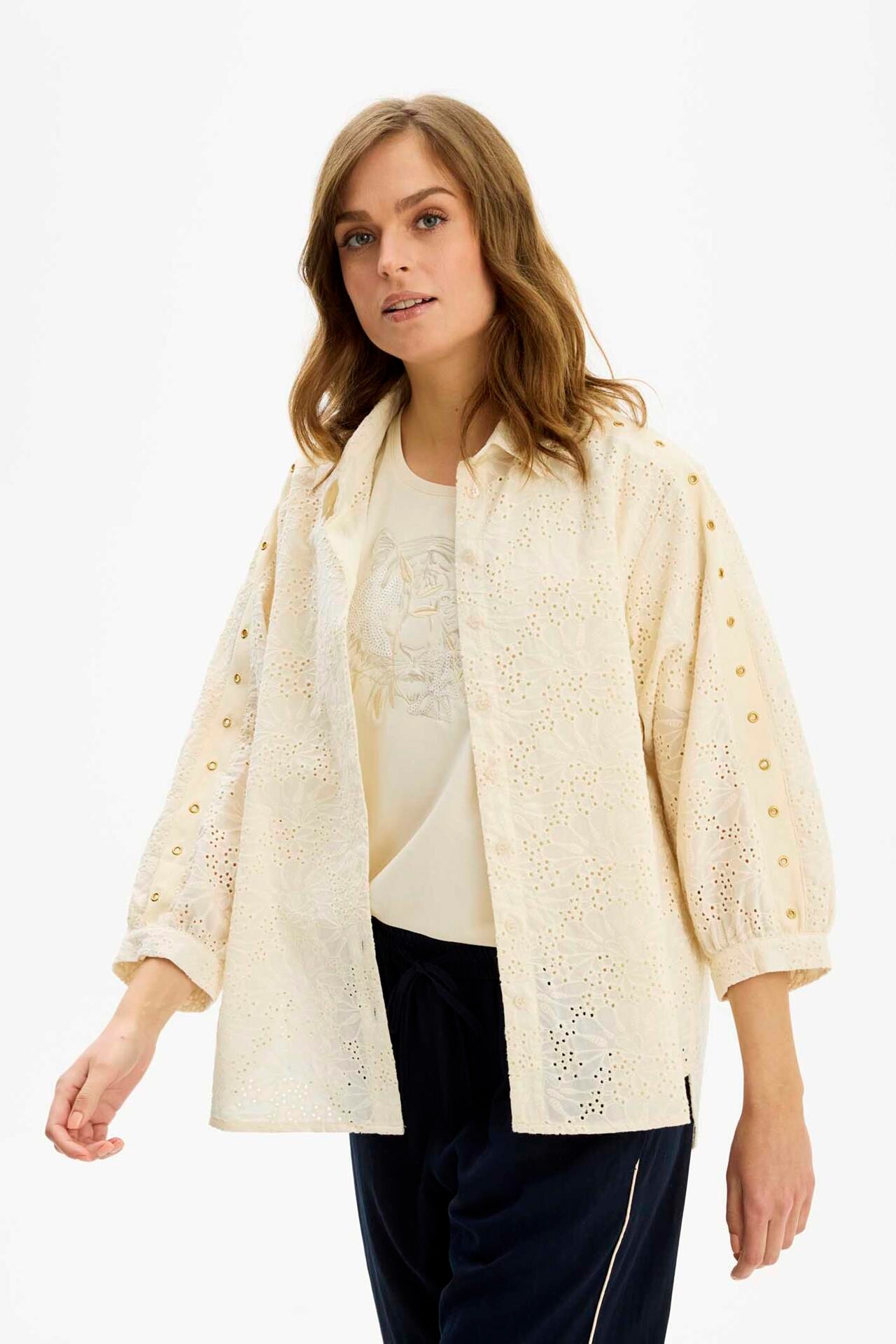 Front Fifi Skjorte Farve: Creme Størrelse: Dame