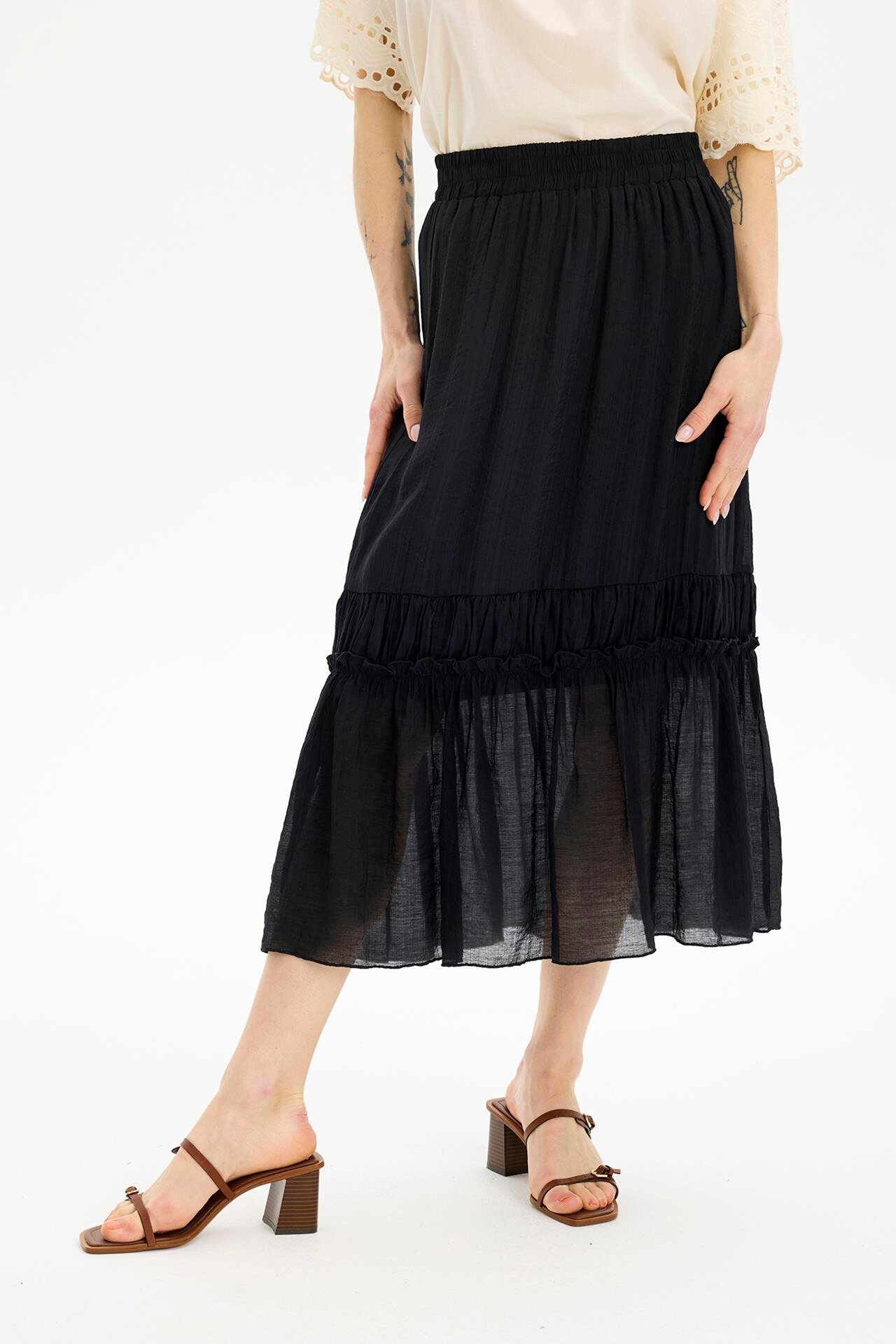 IN FRONT FALLON SKIRT 16635 999 (Black 999)