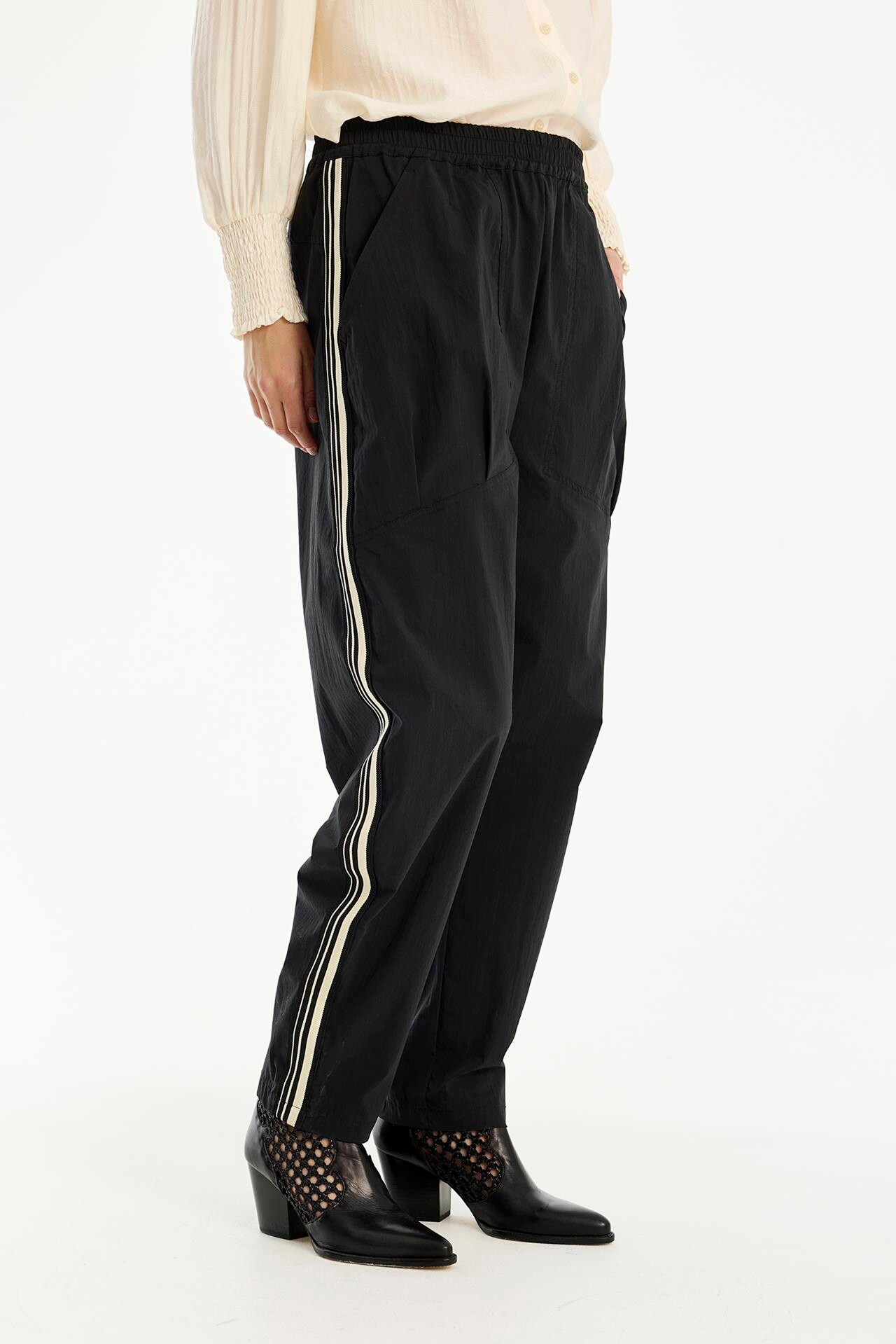 IN FRONT GIANNA PANTS 16738 999 (Black 999)