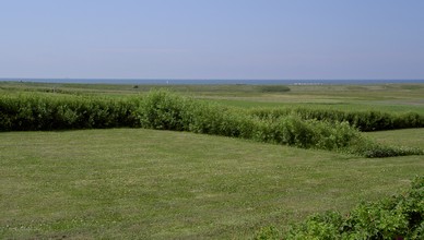 Store panoramapladser med udsigt over Vesterhavet.